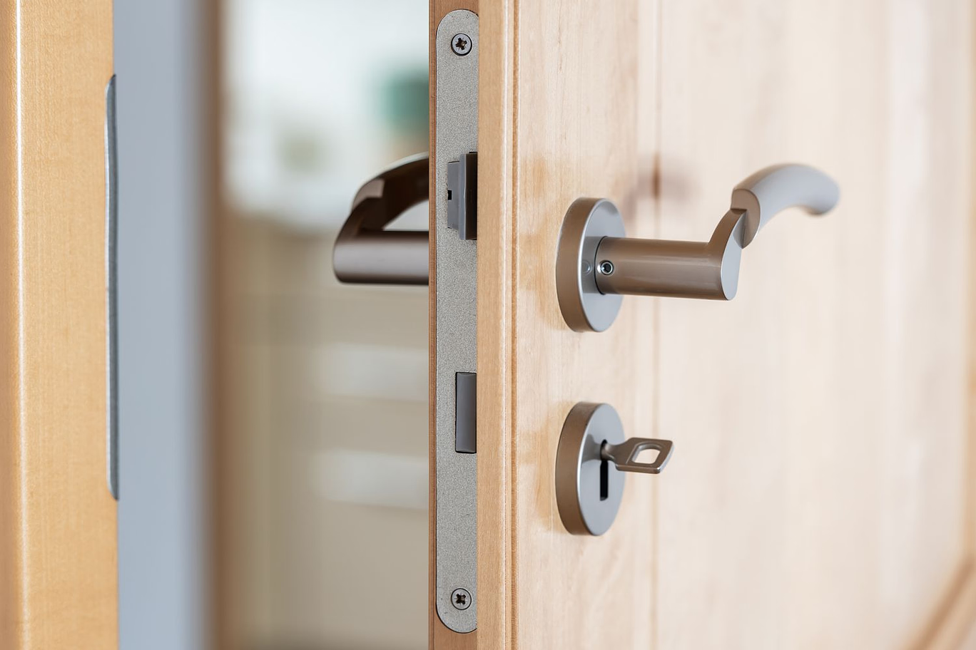 Door Knobs and Leversets